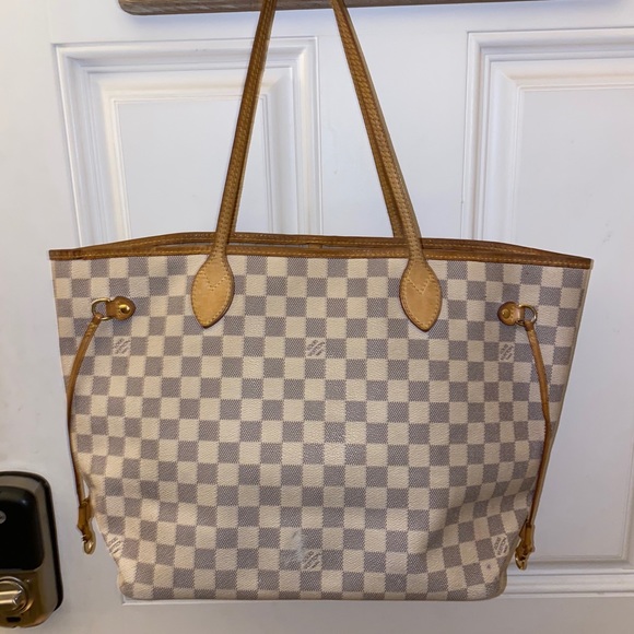 ❌Sold❌Authentic Louis Vuitton Neverfull MM - Picture 15 of 16